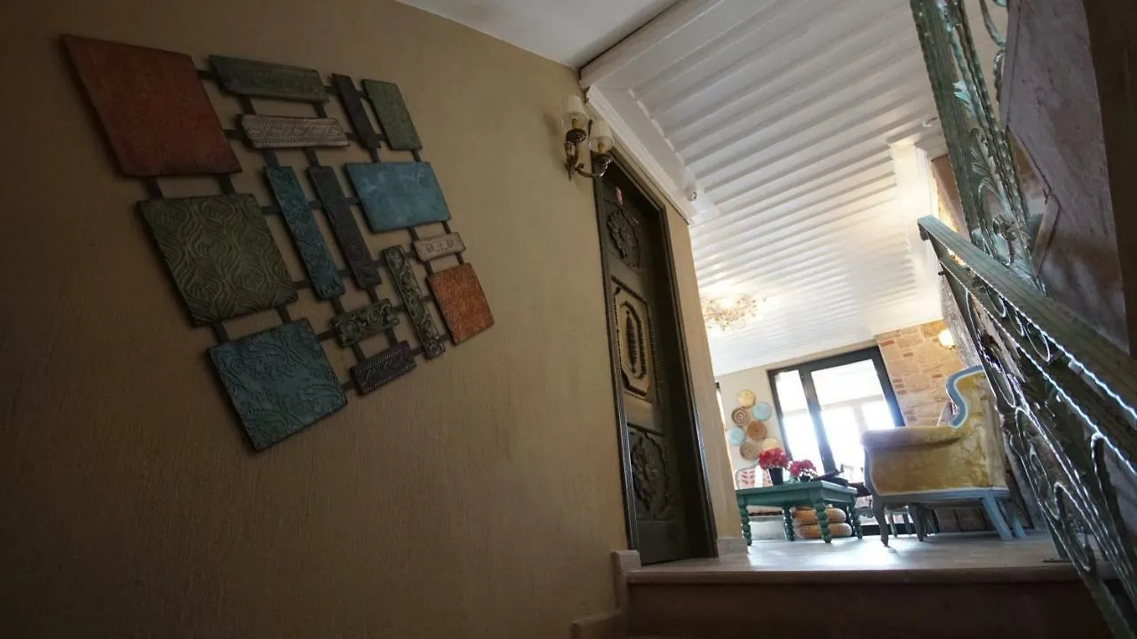Fikretbey Konağı Otel Ayvalı